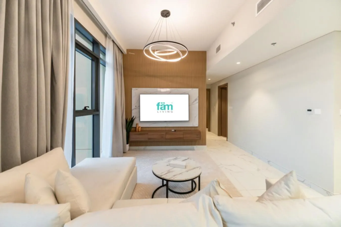Fam Living - Elegant Stay In Azizi Greenfield Dubai
