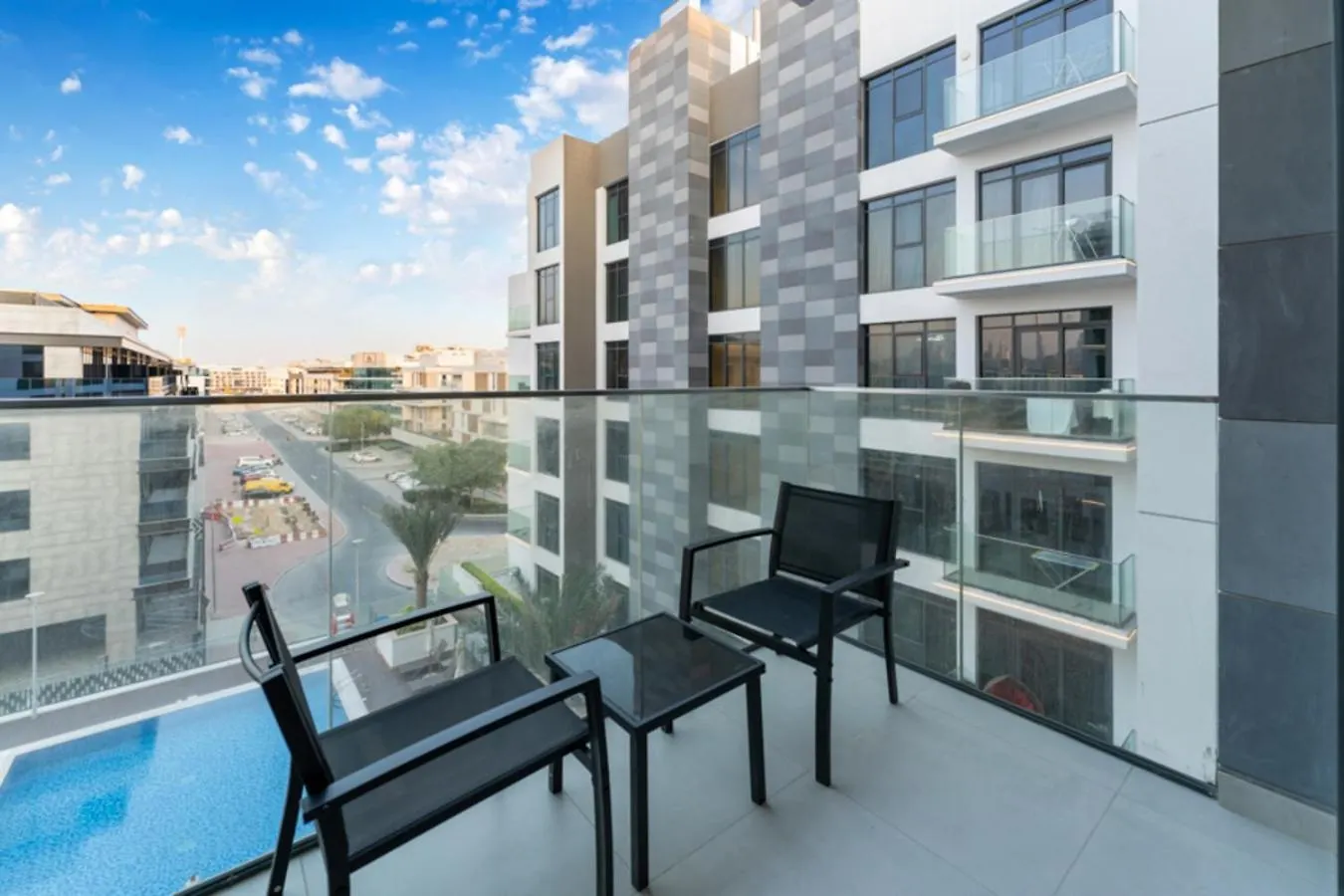 Fam Living - Elegant Stay In Azizi Greenfield Dubai