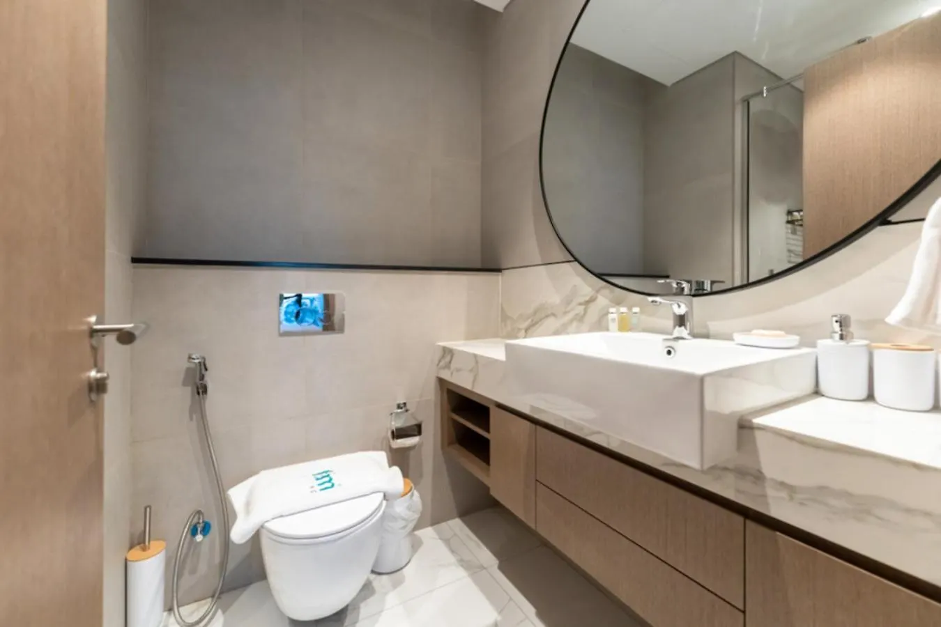 Apartment Fam Living - Elegant Stay In Azizi Greenfield Dubai