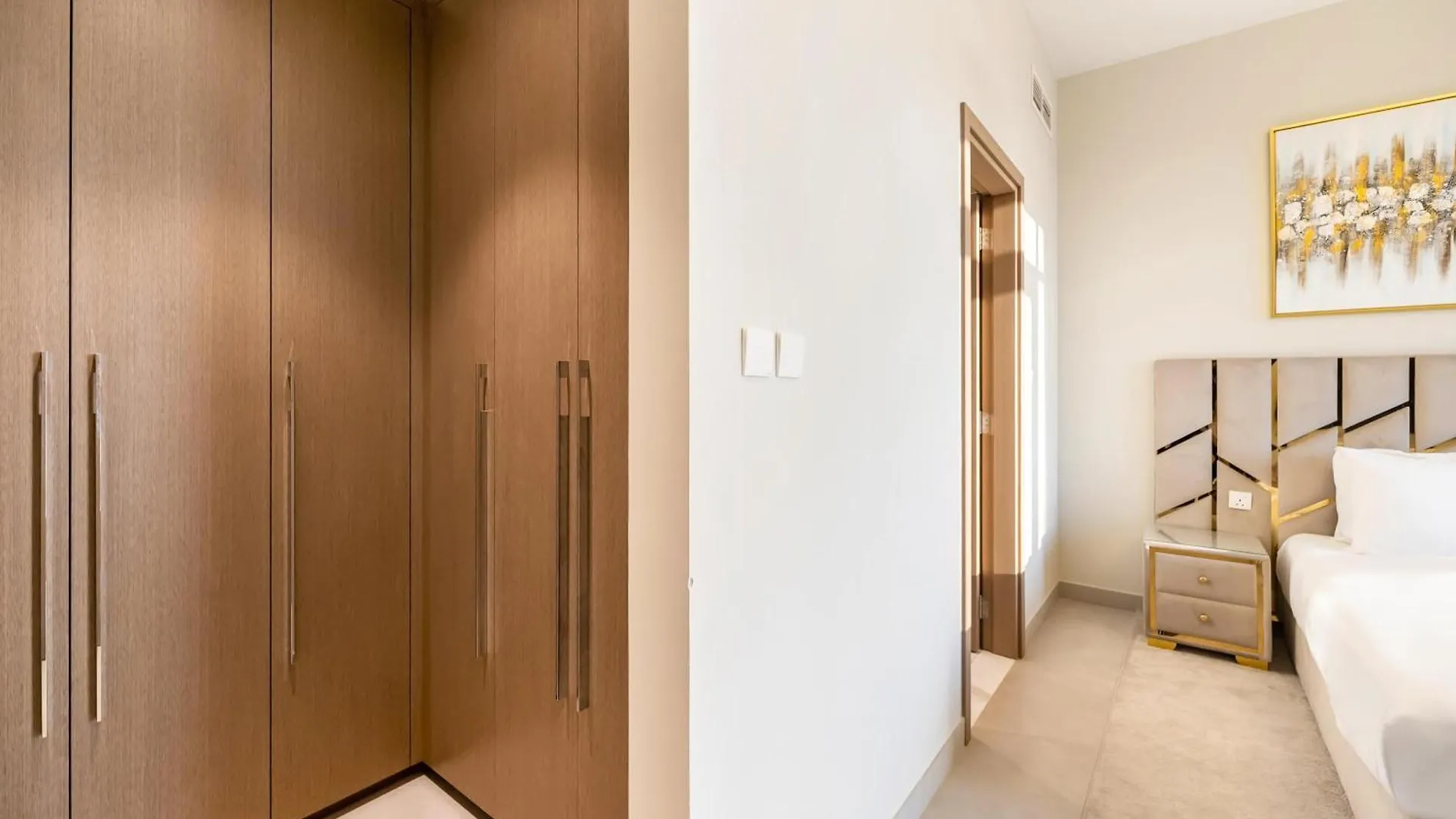 Fam Living - Elegant Stay In Azizi Greenfield Dubai 0*,