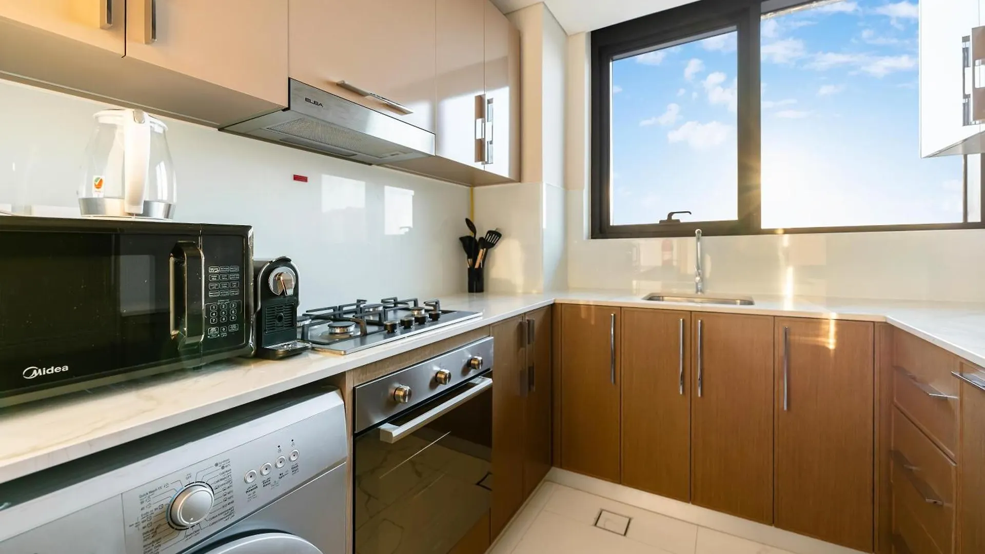 Apartment Fam Living - Elegant Stay In Azizi Greenfield Dubai United Arab Emirates