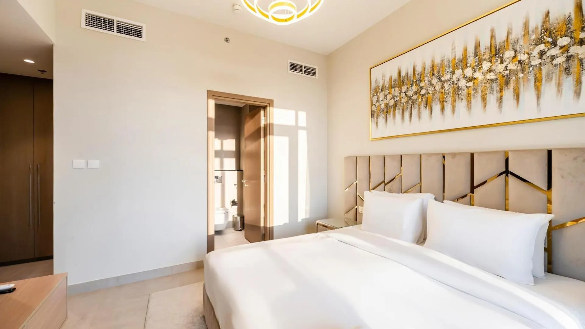 Appartement Fam Living - Elegant Stay In Azizi Greenfield Dubaï